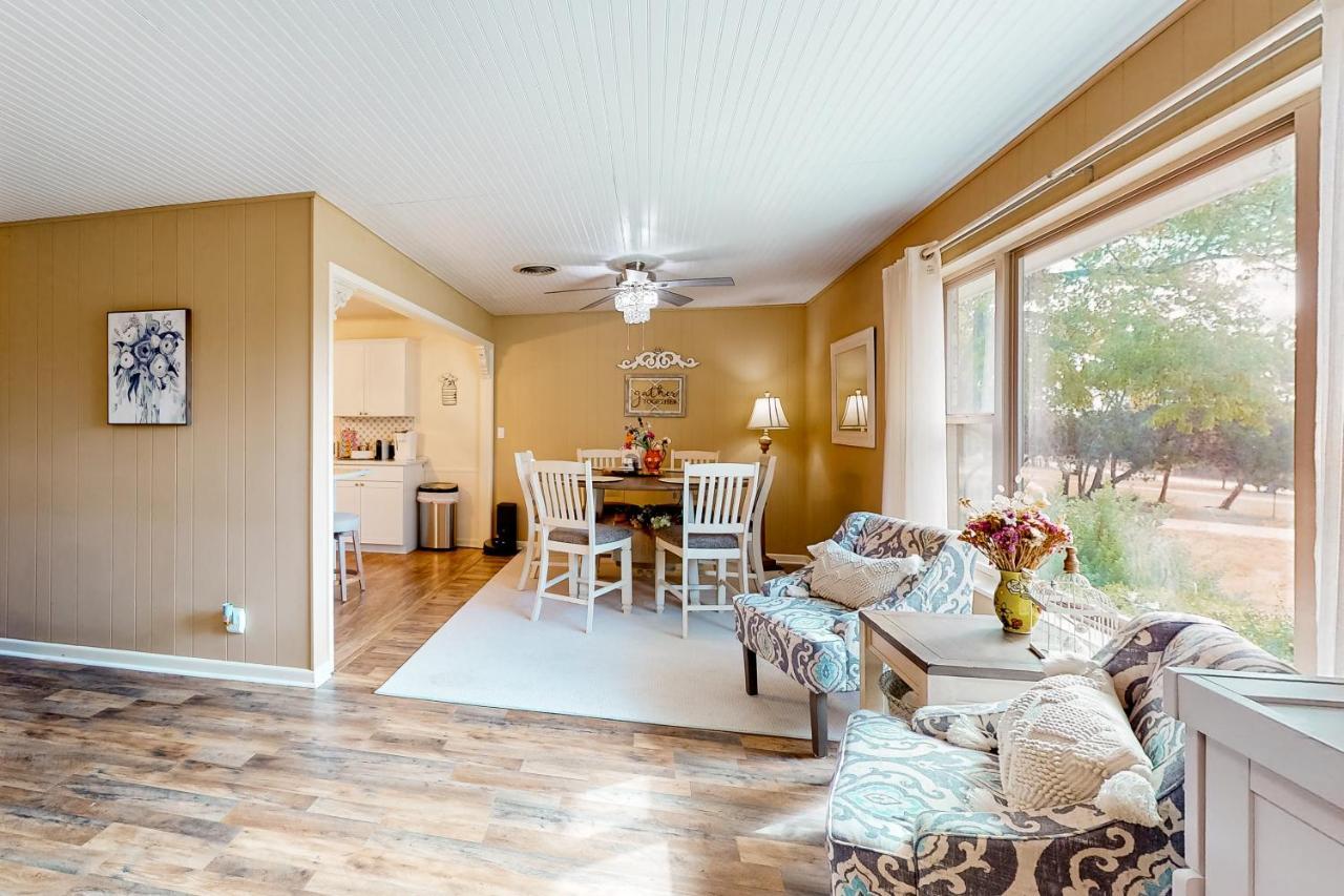 Suniland Cottage Fredericksburg Extérieur photo